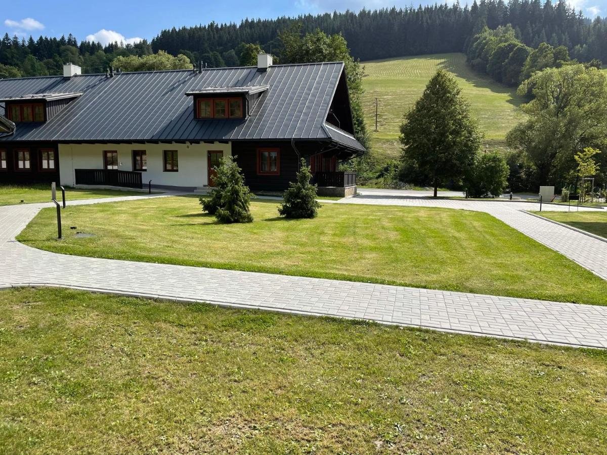 Apartmany Neta Velke Karlovice, Polansky Dvur Exteriör bild